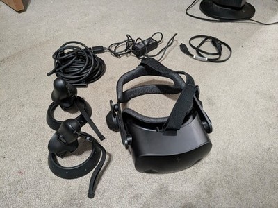 HP Reverb G2 VR Headset with Motion Controllers and Cables. Black. Used, No box