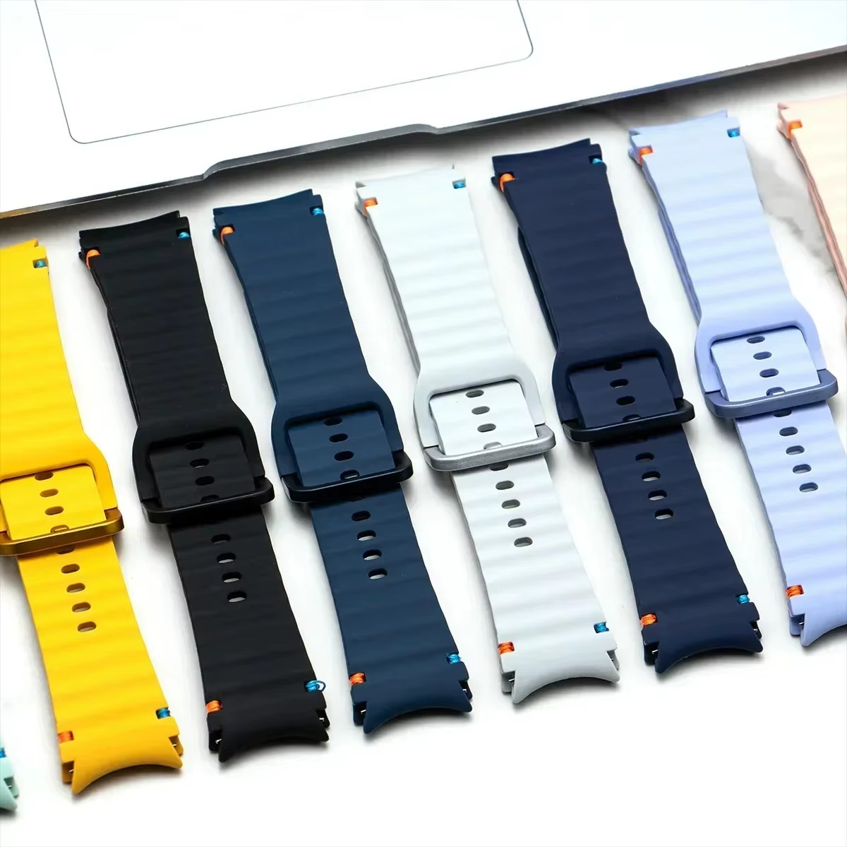 Cinturino silicone Samsung Galaxy Watch 7 FE 6 44Mm 40Mm 45Mm 46Mm Classic Band foto 2
