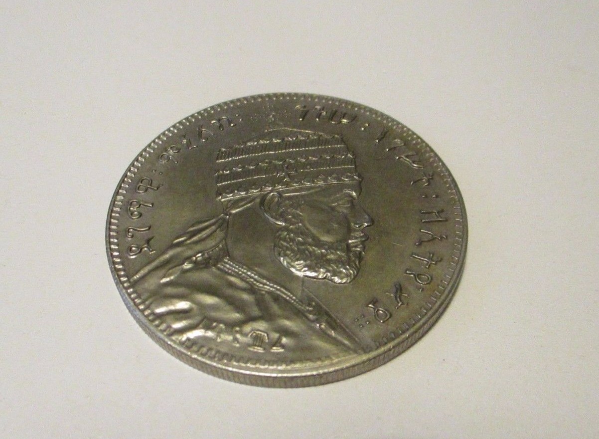 Foto 1 di 2
