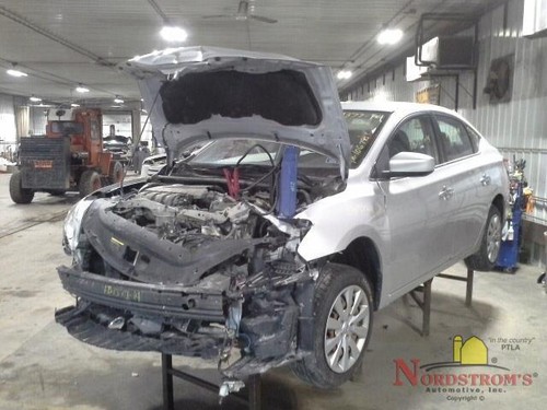 Nissan Sentra 2014 tapa de consola central solo negra - Imagen 7 de 11