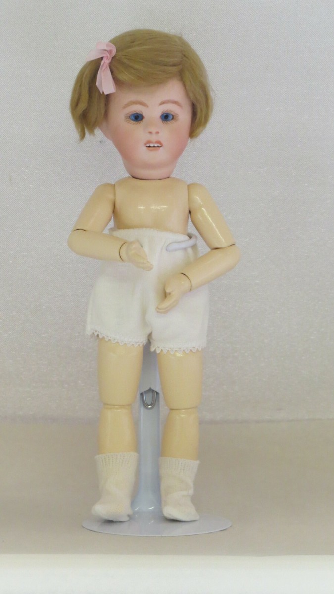 Poupée Loulotte Première – 24 Cm – Création ÂO – Yeux Verre Marron – Blonde Vénitienne