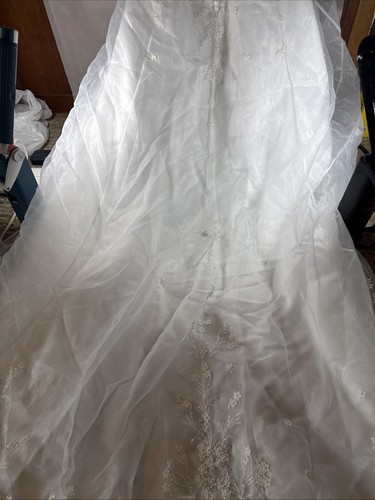 Michaelangelo Wedding Dress Size 12 Beautiful Beaded Flower Dress - Picture 7 of 15