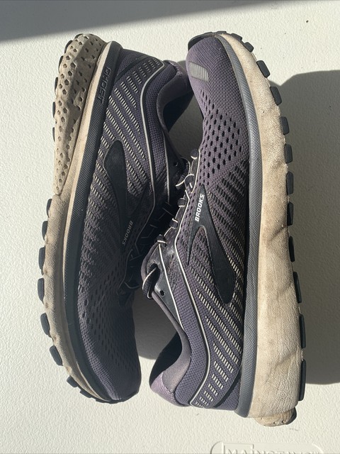 brooks ghost 12 mens size 8.5