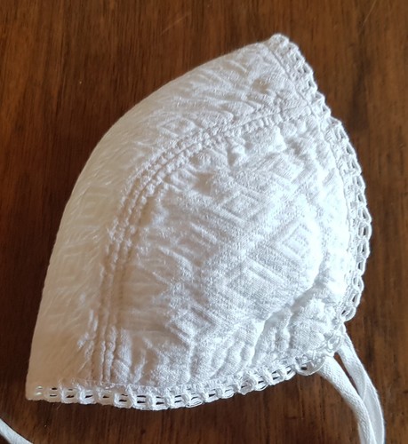POUPÉE-5 bonnets blancs en coton et dentelle- tours de têtes de 32 cm à 40 cm - Picture 10 of 10