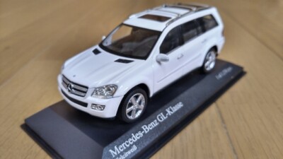 ミニチャンプス 1/43 メルセデス・ベンツ GL クラス X164 2006