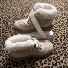 Carters Babies Size 9M Fluffy Khaki Strap Boots