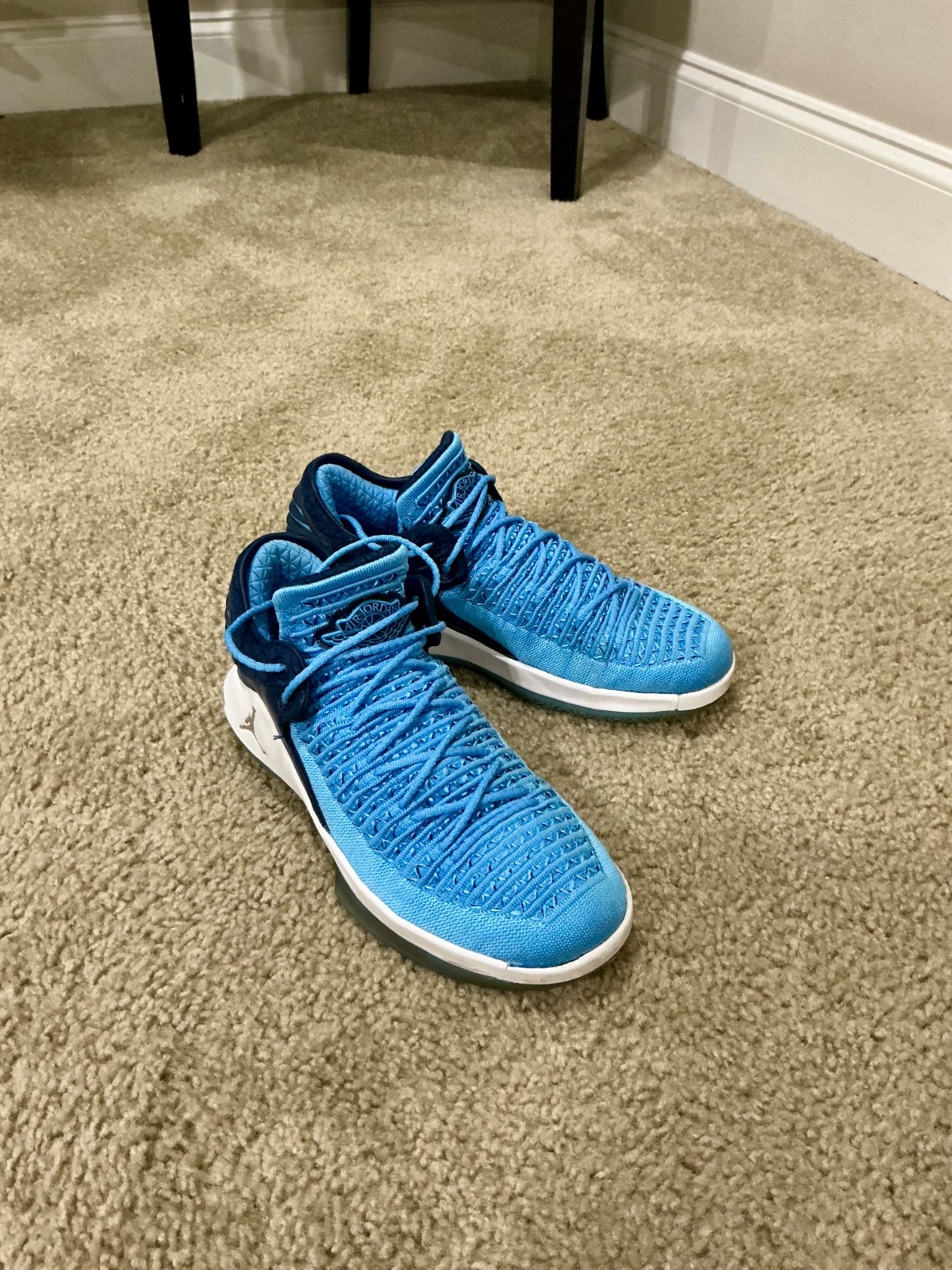 BABY BLUE JORDAN