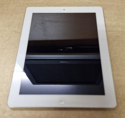 Apple iPad 2 A1395 32GB Tablet 9.7 Inch iOS WiFi Model