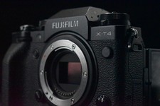  US Duty Paid Fujifilm X-T4 26.1MP Mirrorless Digital Camera Body Black 83 31