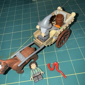 Lego Gandalf Arrives 9469 The Lord of the Rings with Mini Figures Not Complete