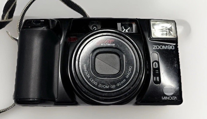 Tested Minolta Zoom 90 35mm Film Camera - 38-90mm Lens - Vintage