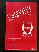 Scunthorpe Utd v Bradford City - 1 March 1975 4th Division MINT