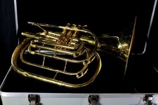 King 1122 Marching French Horn in Bb - Damaged Lacquer, Used, Hard Case Included