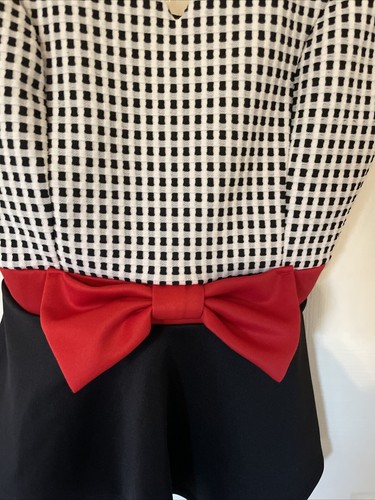Papaya Black & White V neck Sleeveless Top - Red Bow- Flared - Picture 7 of 17