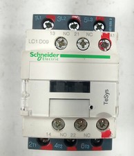 1 USED SCHNEIDER LC1 D09 CONTACTOR W/ LAD4RCU SUPPRESSOR  MAKE OFFER  