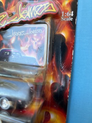 1/64 MUSCLE MACHINES JESSE JAMES WEST COAST CHOPPERS FORD COUPE