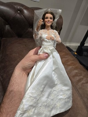 Kate Middleton Puppe siehe Beschreibung 