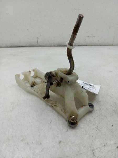 Toyota MR2 Spyder 2000 1,8 L palanca de cambios de transmisión manual  Foto 4 de 4