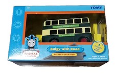 4875 TOMY 2005 Thomas  Friends Bulgy With Road Battery Operated Bus Green