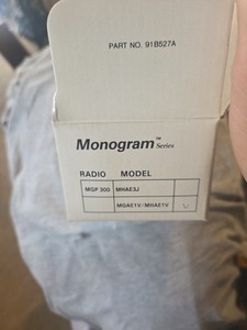 This Is A New In Box  GE Monogram/Maxon  Series Microphone . Free Shipping  !