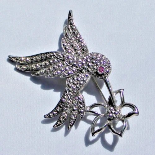 Avon Hummingbird In Vintage Designer Costume Pins & Brooches for