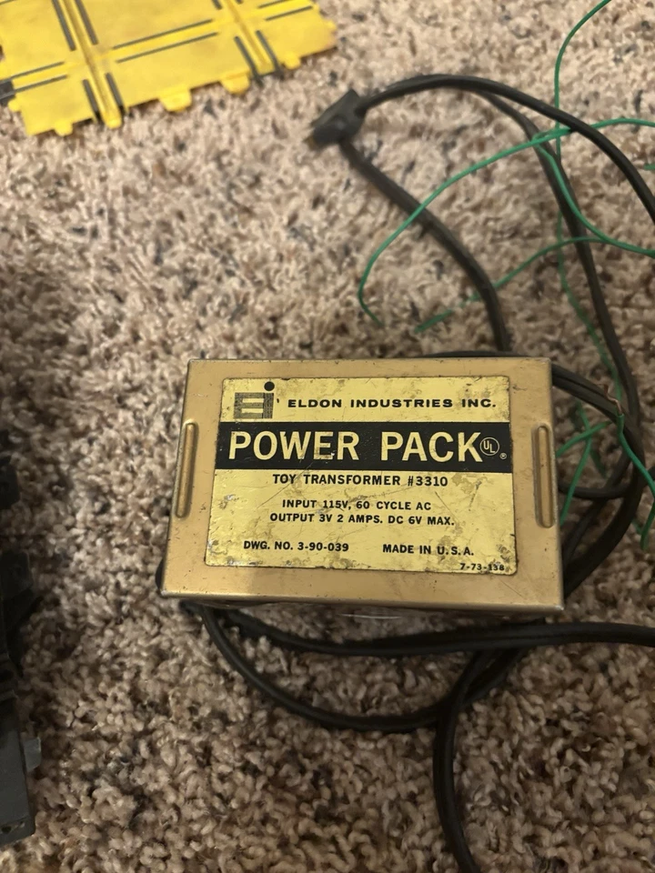 Vintage Eldon & Ungar 1/32 Slot Car Track Lot of 31 Pieces with Extras FOR PARTS - Image 4 of 4