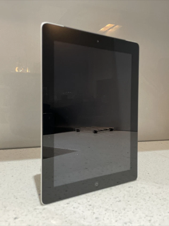 Apple iPad 3 A1430 - 16GB, Wi-Fi + 4G Cellular/ 9.7in - Black (AU Stock) #3 - Image 2 of 4