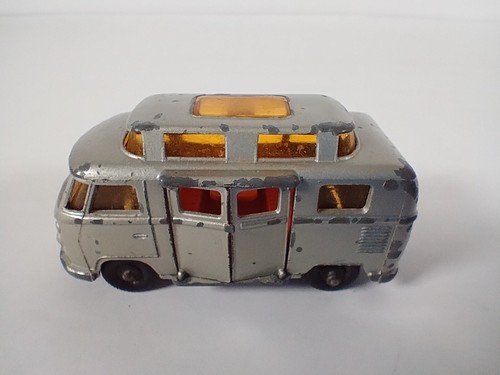 Matchbox Lesney #34 Volkswagen Camper Raised Roof - Picture 3 of 11