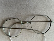 ANTIQUE SADDLE BRIDGE WIRE RIM EYEGLASSES EARLY 1900'S Unique Shape No Lenses