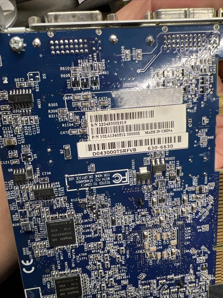 nVIDIA GeForce 64MB GRAPHICS CARD DUAL DVI 180-10146-0000-A01 - Image 3 of 4