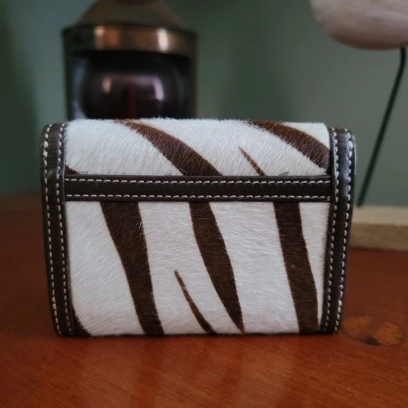 Cartera Coach a Rayas Cabello de becerro Cuero Marrón Blanco Tarjetero A Presión Y2K Foto 2 de 4