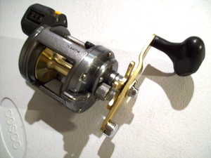 SMOOTH AND STRONG GRAY SHIMANO TEKOTA 500LC TROLLING FISHING REEL