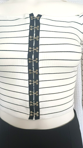 Lush - MEDIUM Blouse Off White & stripes black Round-Neck, longs sleeveđź’• - Picture 4 of 17