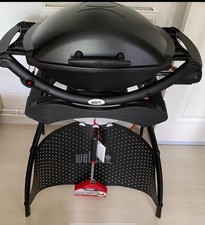 Weber Q 2000 Black Gas BBQ with thermometer updated and extras
