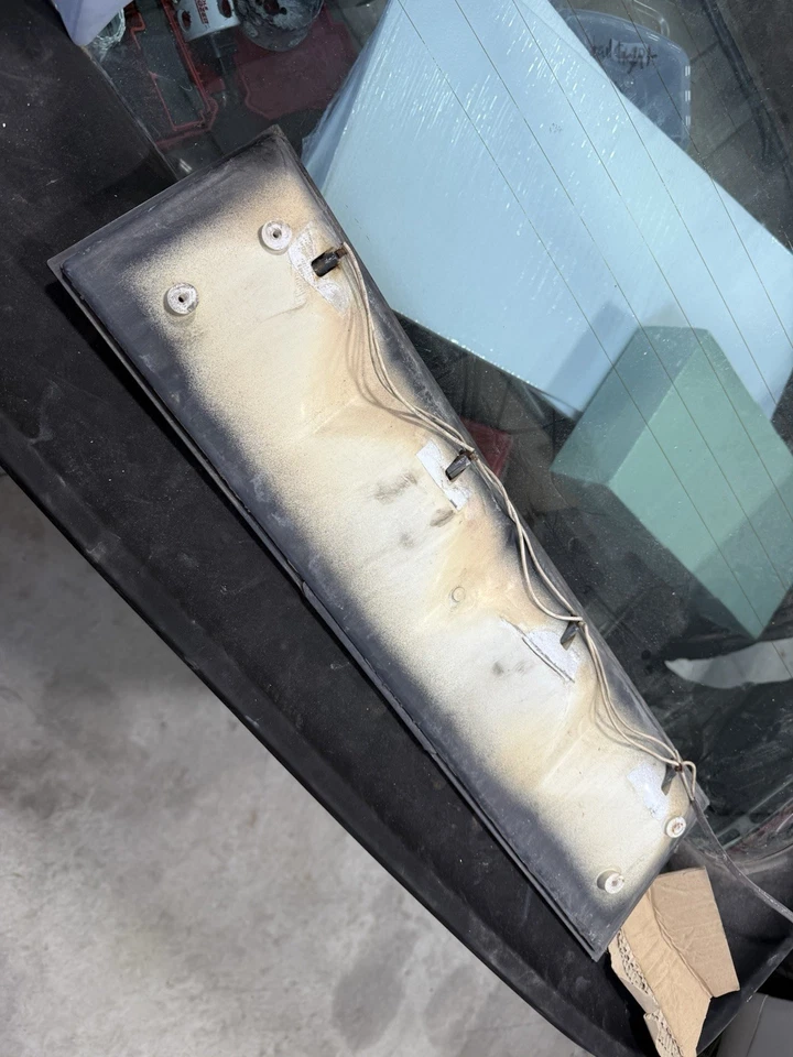 Panel reflector luz trasera central Porsche 944 951 Turbo S2 raro 968 Foto 3 de 4