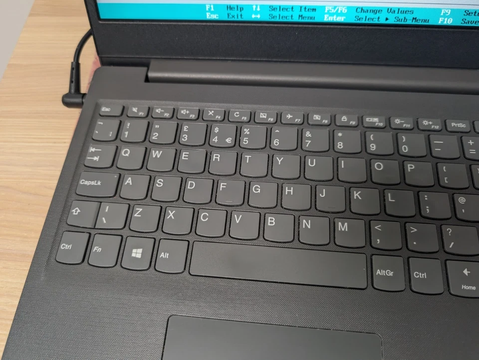 Lenovo V15-ADA - Ryzen 5 3500U, Radeon Vega GPU - 4GB RAM - No Storage - Image 4 of 4