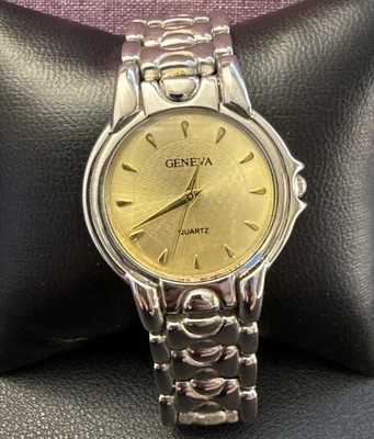 Geneva women's silver watch 32mm quartz movement. Nice Gold Color Face #25