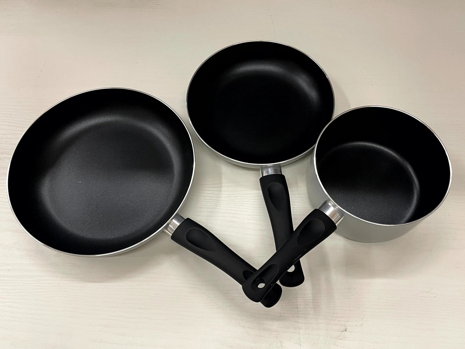 Sedona Kitchen 3-Piece Non-Stick Cookware Set: 2.5qt Saucepan & Frying Pan Black