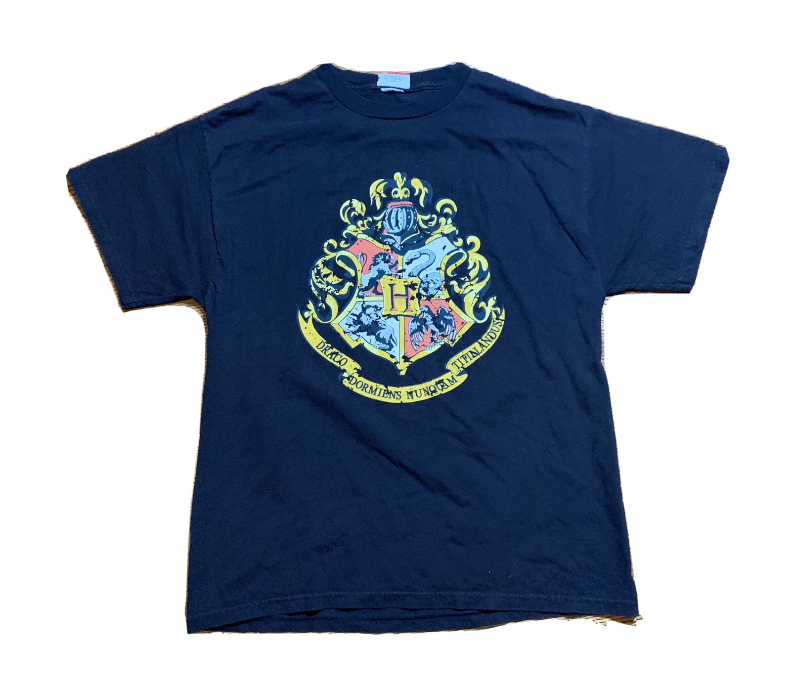 ABSOLUTE CULT HARRY POTTER HOGWARTS CREST - T-shirt print - black/zwart