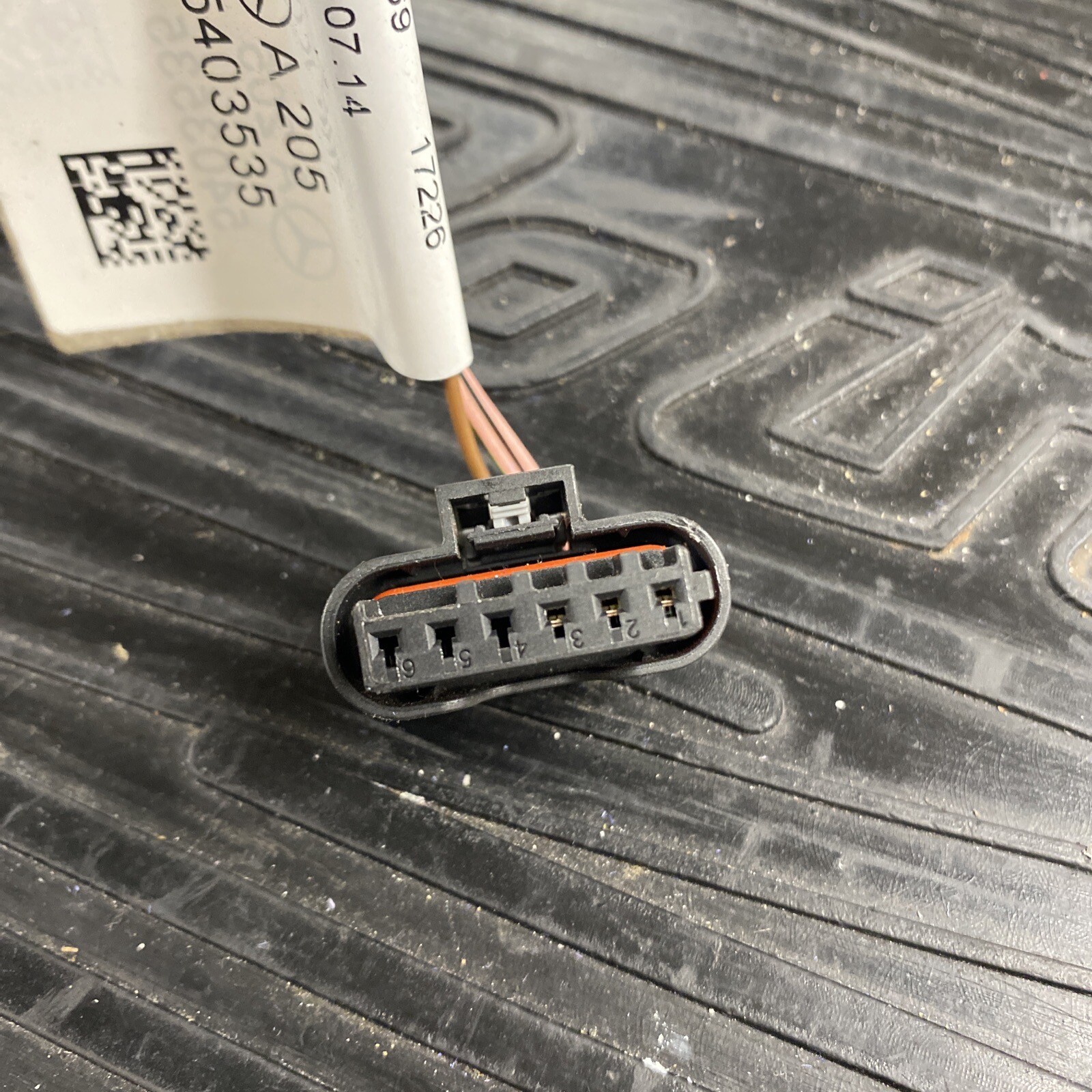 Mercedes-Benz C-Class GLC Front Seat Occupancy Sensor Wire 