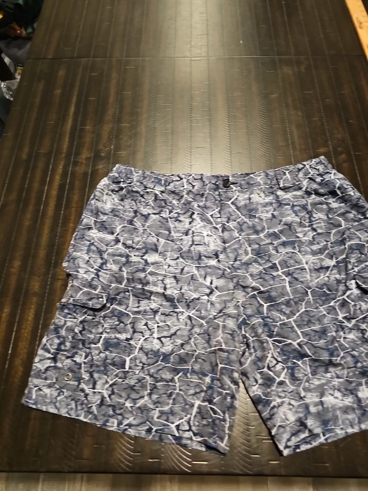 Shorts masculino Reel Legends XL cinza peixe carga leve desempenho pesca - Imagem 2 de 4