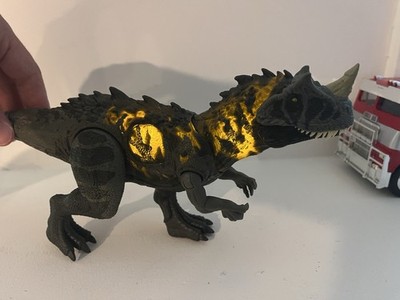 Jurassic World Survival Wild Roar Ceratosaurus Light + Sounds Dino Figure Mattel