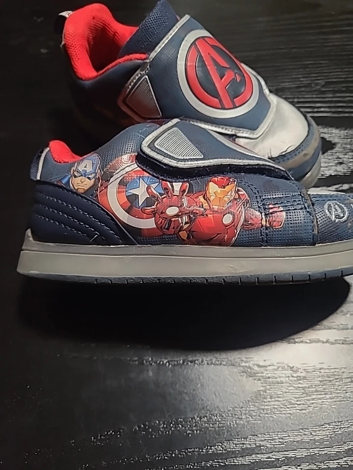 Zapato Marvel niños talla 10 Foto 2 de 4