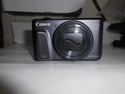 Canon PowerShot SX720 HS 20.3MP Digital Camera [Damaged but functional]