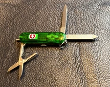 Victorinox SIGNATURE LITE Swiss Army Knife - Transparent Emerald Green - 58mm