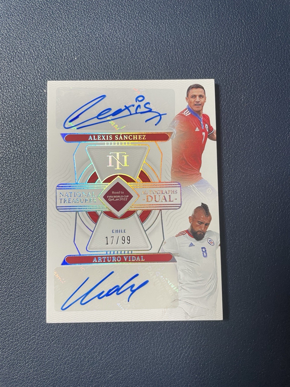 2022 National Treasures Dual Auto Alexis Sanchez Arturo Vidal /99 Chile Sign