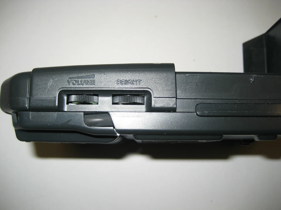 Controle remoto monitor colorido Sanyo VRM-30 Edit Commander LCD - Imagem 4 de 4