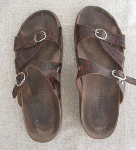 mephisto leopard sandals