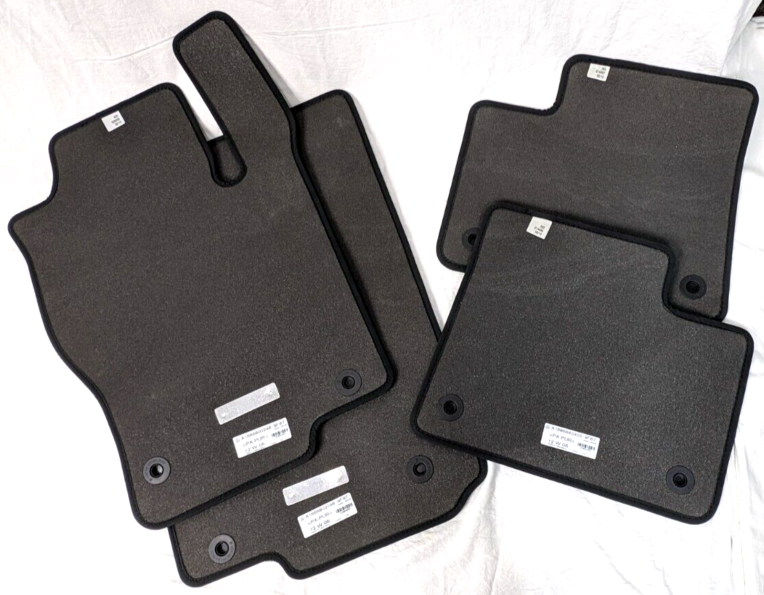 OEM Genuine MERCEDES BENZ Ml Class Ml350 Black Carpet Floor Mats  