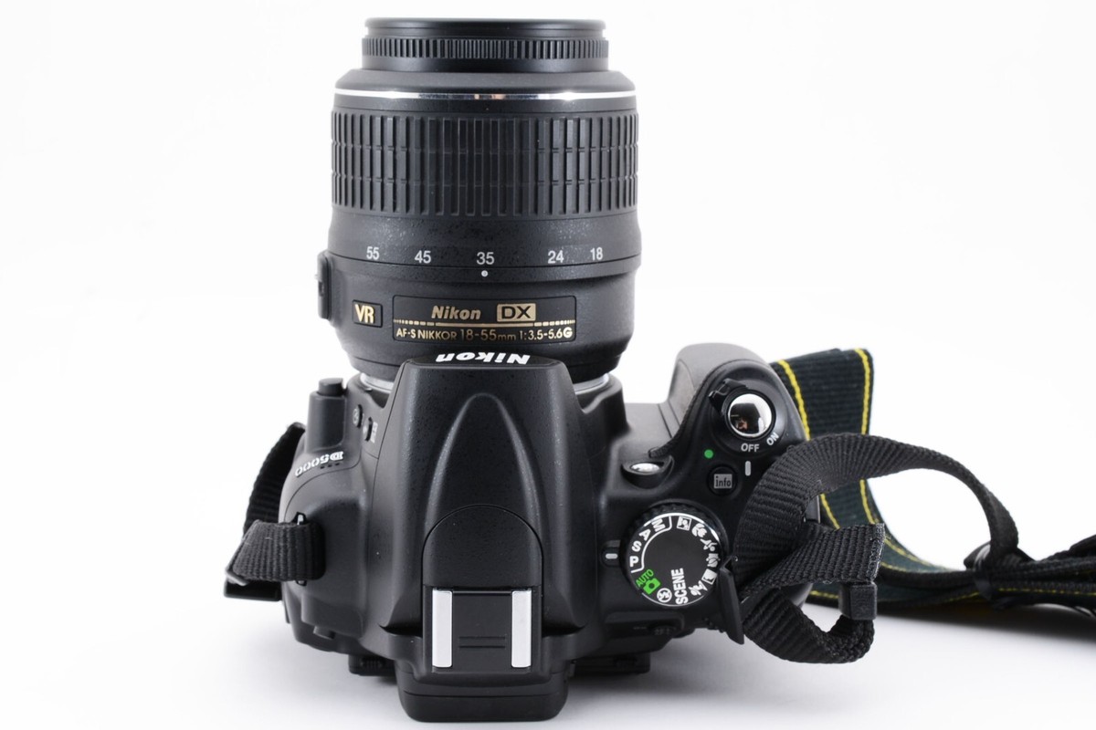 Nikon D5000 Digital SLR Camera w/AF-S DX Nikkor 18-55mm 1